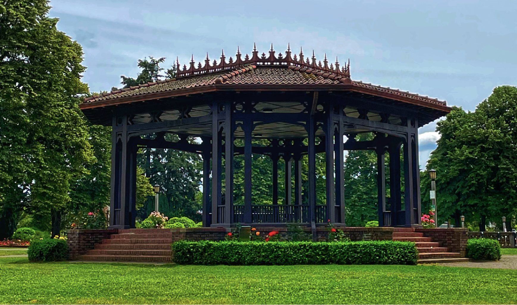 Peninsula_Park_Bandstand_-_Portland_Oregon_2024_CREDIT_Sarah_King.png